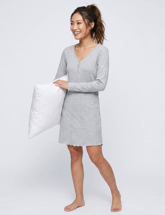 Chemise de nuit courte en maille pointelle unie, manches longues (gris chin&eacute;)
