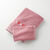 Serviettes de bain brodées cœurs (vieux rose)