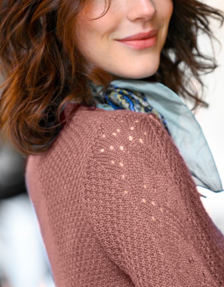 Pull tunique col V maille ajourée toucher mohair (bois de rose) Pull tunique col V maille ajourée toucher mohair (bois de rose)