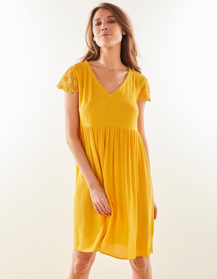 Chemise de nuit crépon de viscose et macramé (safran) Chemise de nuit crépon de viscose et macramé (safran)