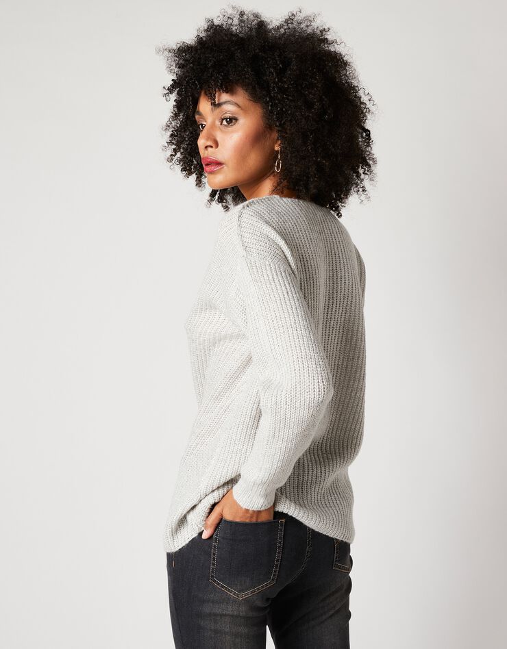 Pull col V, maille anglaise toucher mohair (gris chiné) Pull col V, maille anglaise toucher mohair (gris chiné)