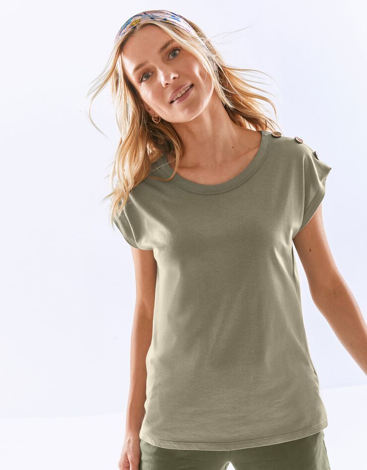 Tee-shirt uni détail boutonné maille jersey (kaki clair) Tee-shirt uni détail boutonné maille jersey (kaki clair)