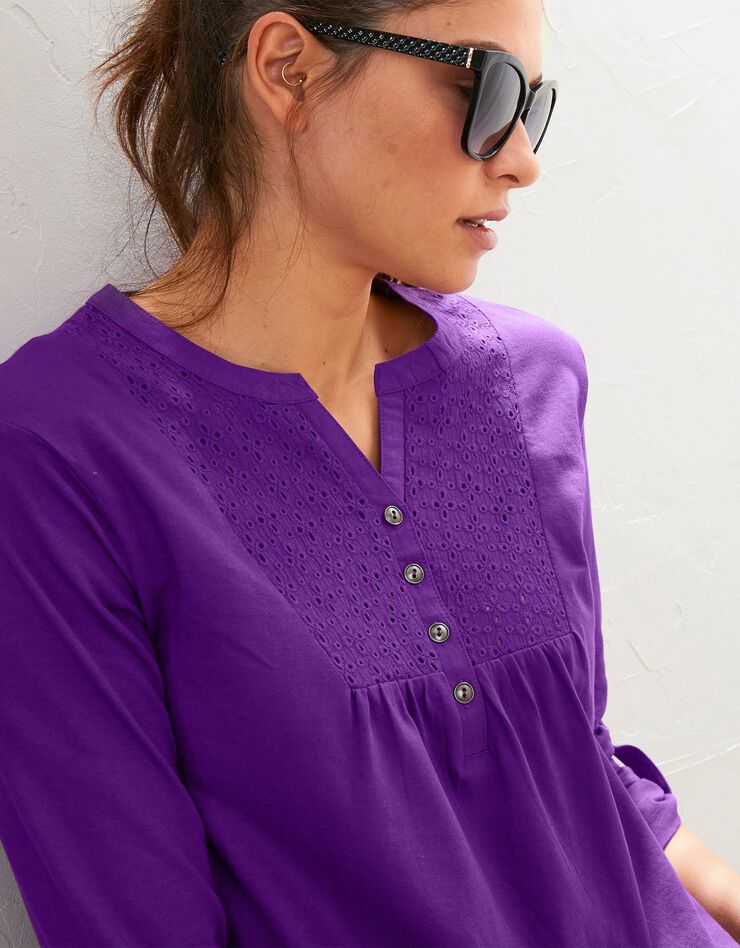 Tee-shirt col tunisien manches longues, broderie anglaise (violet)