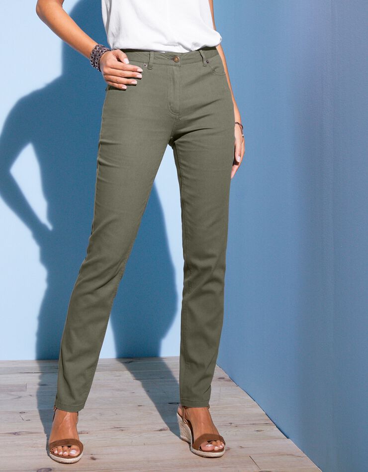 Pantalon coupe fuselée couleur (kaki) Pantalon coupe fuselée couleur (kaki)
