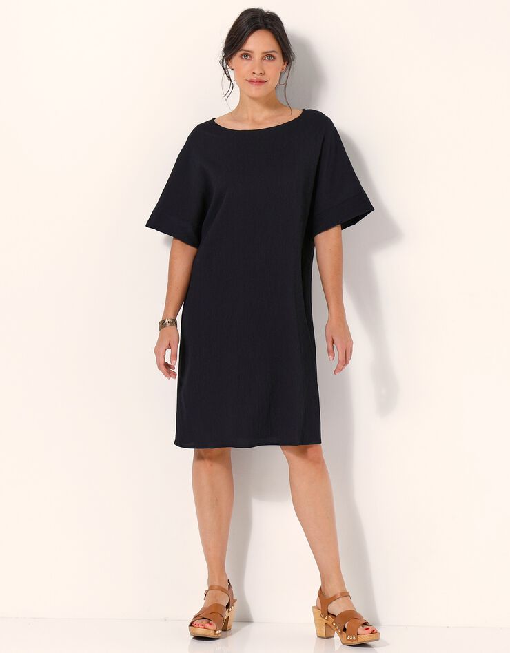 Robe forme housse unie manches courtes tissu texturé (noir) Robe forme housse unie manches courtes tissu texturé (noir)