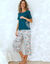 Pantacourt de pyjama imprimé Ikat (sable / bleu)