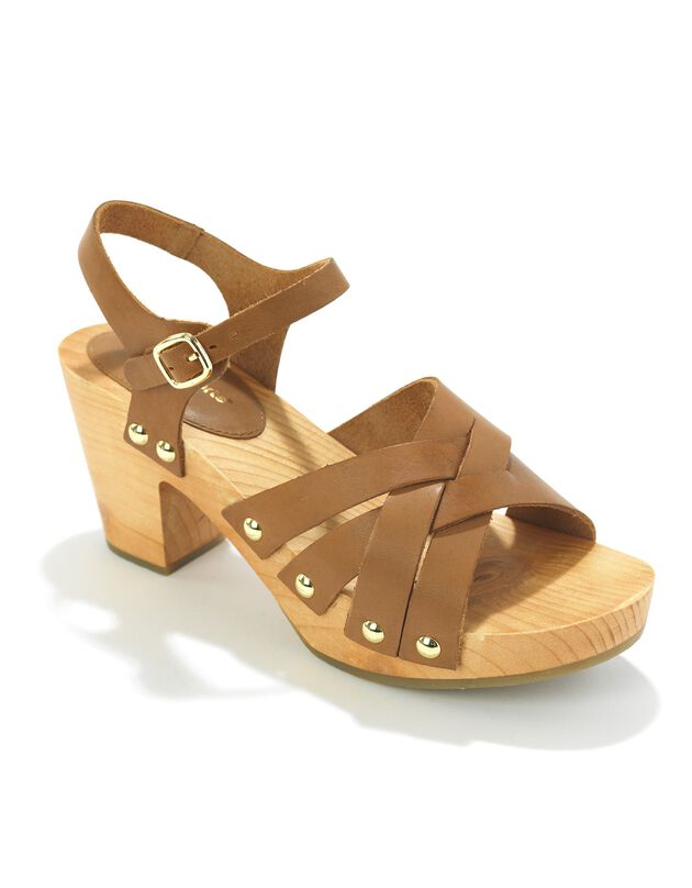 Sabots cloutés en cuir, talon bois (caramel)