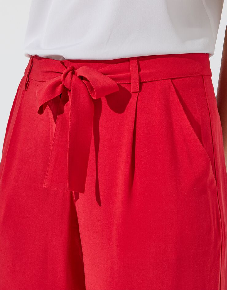 Pantalon ceinturé large fluide (rouge) Pantalon ceinturé large fluide (rouge)