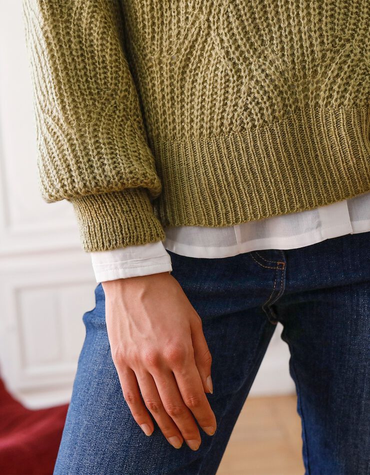 Pull maille fantaisie manches blousantes - col rond (vert mousse) Pull maille fantaisie manches blousantes - col rond (vert mousse)