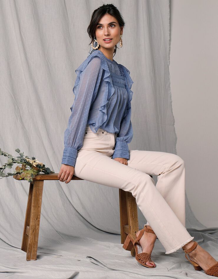 Blouse brodée volantée manches longues voile plumetis (bleu grisé) Blouse brodée volantée manches longues voile plumetis (bleu grisé)