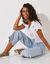 T-shirt col rond imprimé papillon doré (blanc)