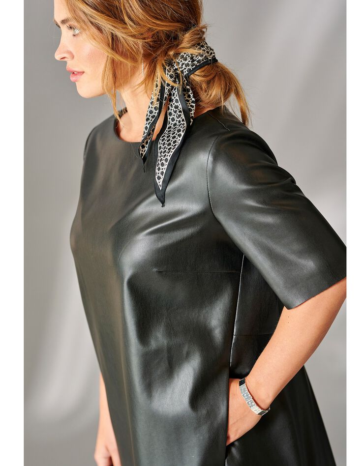 Robe évasée aspect cuir (noir) Robe évasée aspect cuir (noir)