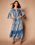 Robe longue imprimée manches 3/4 fendues, crépon (bleu jean)