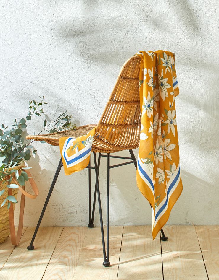 Foulard fabriqué en France imprimé fleurs, 98x98 cm, coton biologique (jaune) Foulard fabriqué en France imprimé fleurs, 98x98 cm, coton biologique (jaune)