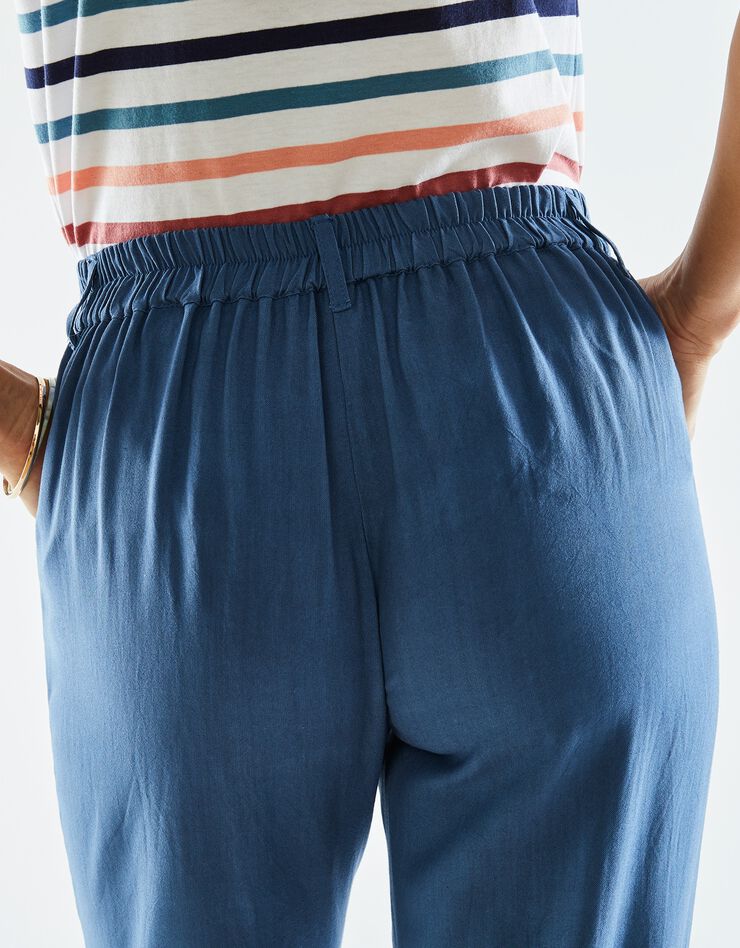 Pantalon 7/8ème fuselée uni, tissu fluide (bleu grisé) Pantalon 7/8ème fuselée uni, tissu fluide (bleu grisé)