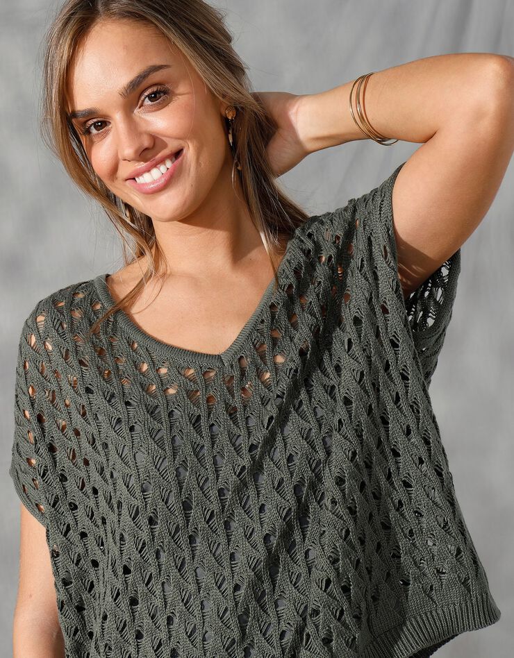 Pull col V coupe "loose" maille ajourée (kaki)
