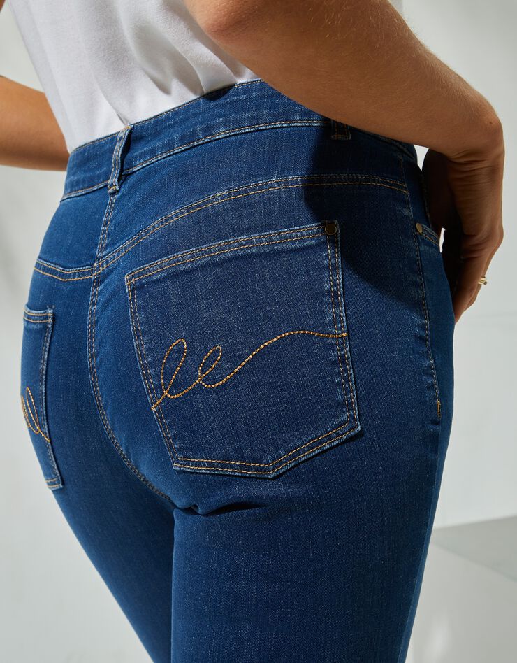 Jean stretch coupe bootcut, poches brodées (stone) Jean stretch coupe bootcut, poches brodées (stone)