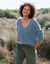 Pull loose col V, maille anglaise toucher doux (bleu)