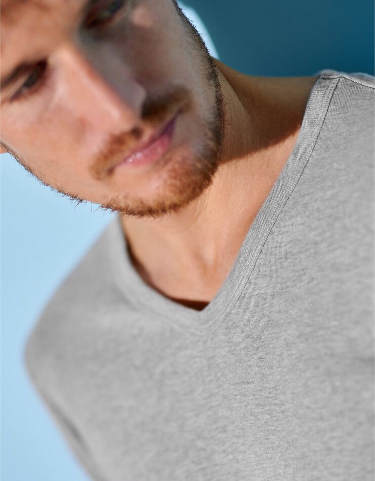 Tee-shirt sous-vêtement homme col V - lot de 3 (gris chiné) Tee-shirt sous-vêtement homme col V - lot de 3 (gris chiné)