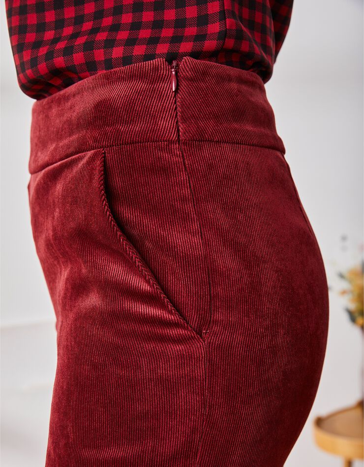Pantalon velours longueur 3⁄4, taille haute (brique)