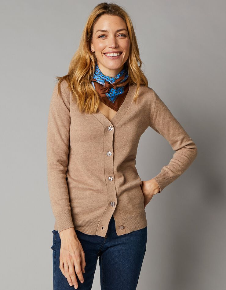 Gilet boutonné col V, laine d'agneau (beige chiné) Gilet boutonné col V, laine d'agneau (beige chiné)