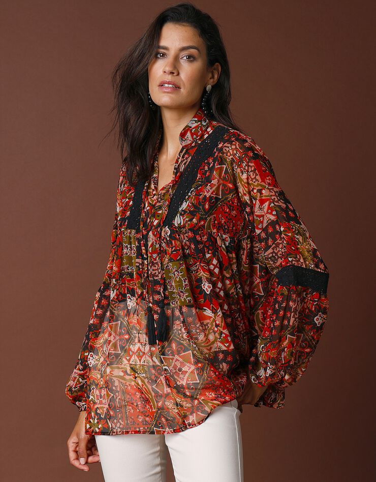 Blouse voile imprimé et macramé (noir / tomette) Blouse voile imprimé et macramé (noir / tomette)