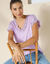 T-shirt uni col V macramé (parme)