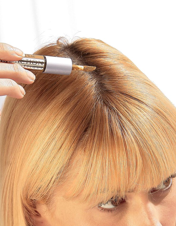 Retouche racine (blond) Retouche racine (blond)