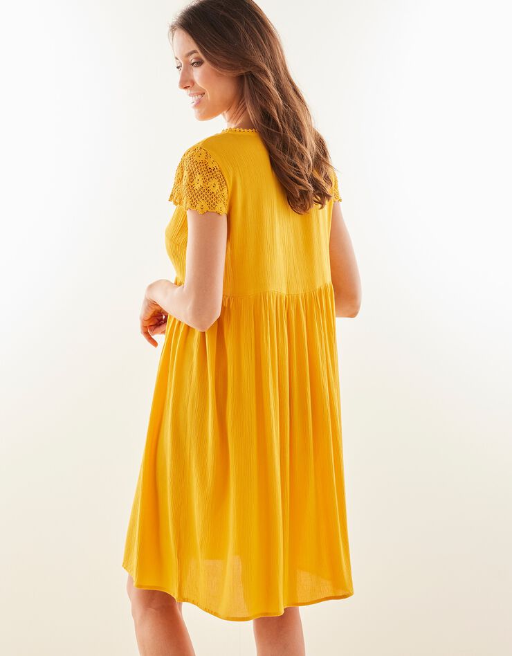 Chemise de nuit crépon de viscose et macramé (safran) Chemise de nuit crépon de viscose et macramé (safran)