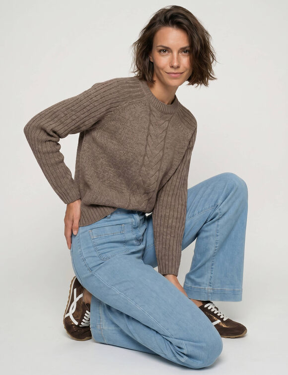 Pull &agrave; d&eacute;tail torsad&eacute;, manches marteau c&ocirc;tel&eacute;es (taupe chin&eacute;)