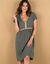 Robe courte col V, détails tressés dorés, crépon (kaki)