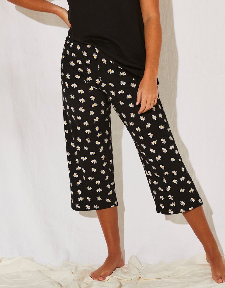 Pyjama avec pantacourt débardeur imprimé marguerites (noir)