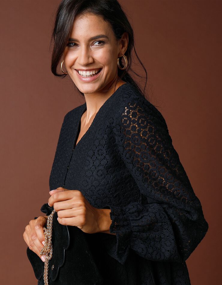 Robe ajourée en dentelle (noir) Robe ajourée en dentelle (noir)