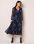 Robe longue volant, voile imprimé (noir / bleu)
