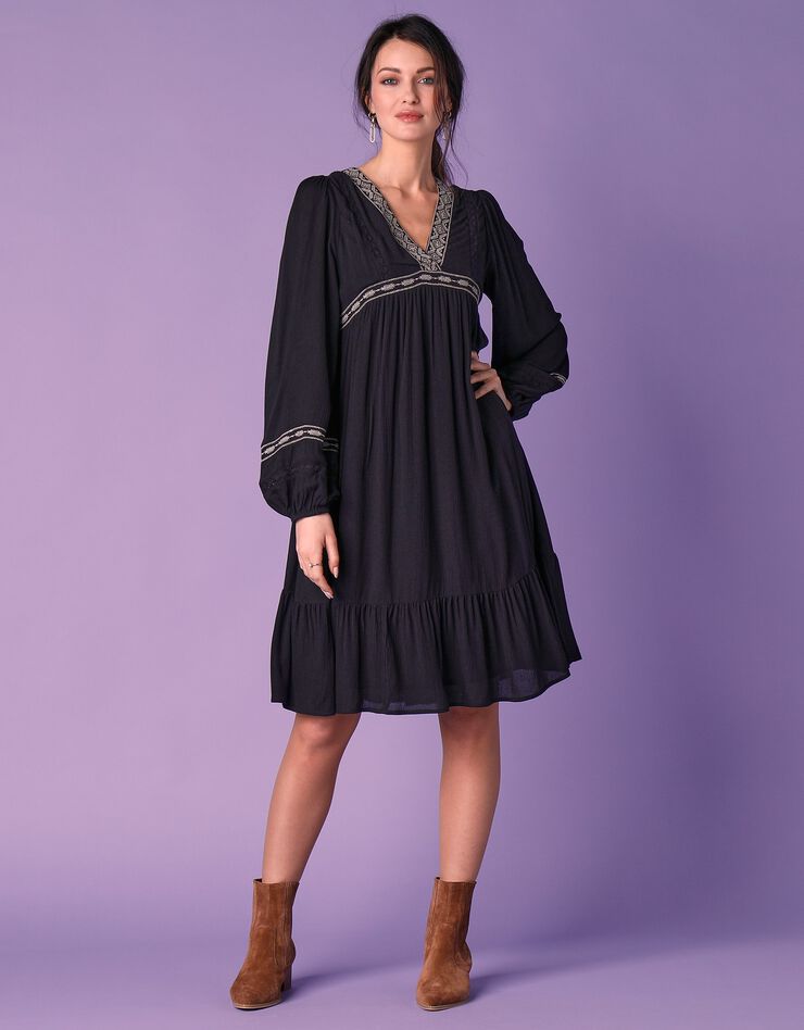 Robe folk unie brodée (noir)