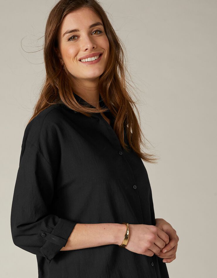 Chemise longue unie boutonnée (noir) Chemise longue unie boutonnée (noir)