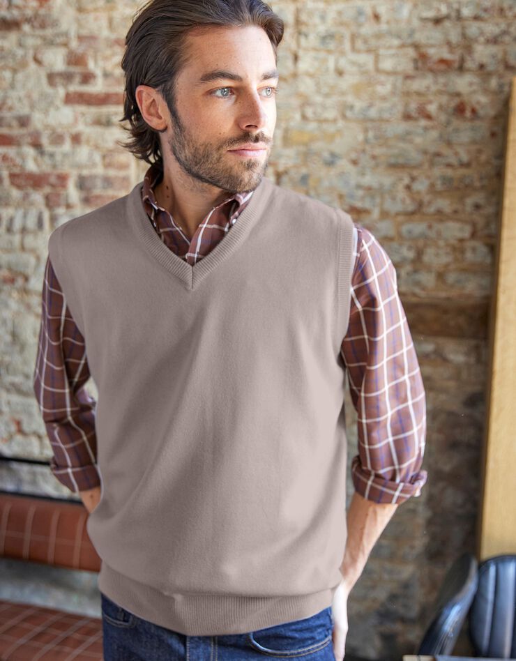 Débardeur col V (taupe clair) Débardeur col V (taupe clair)