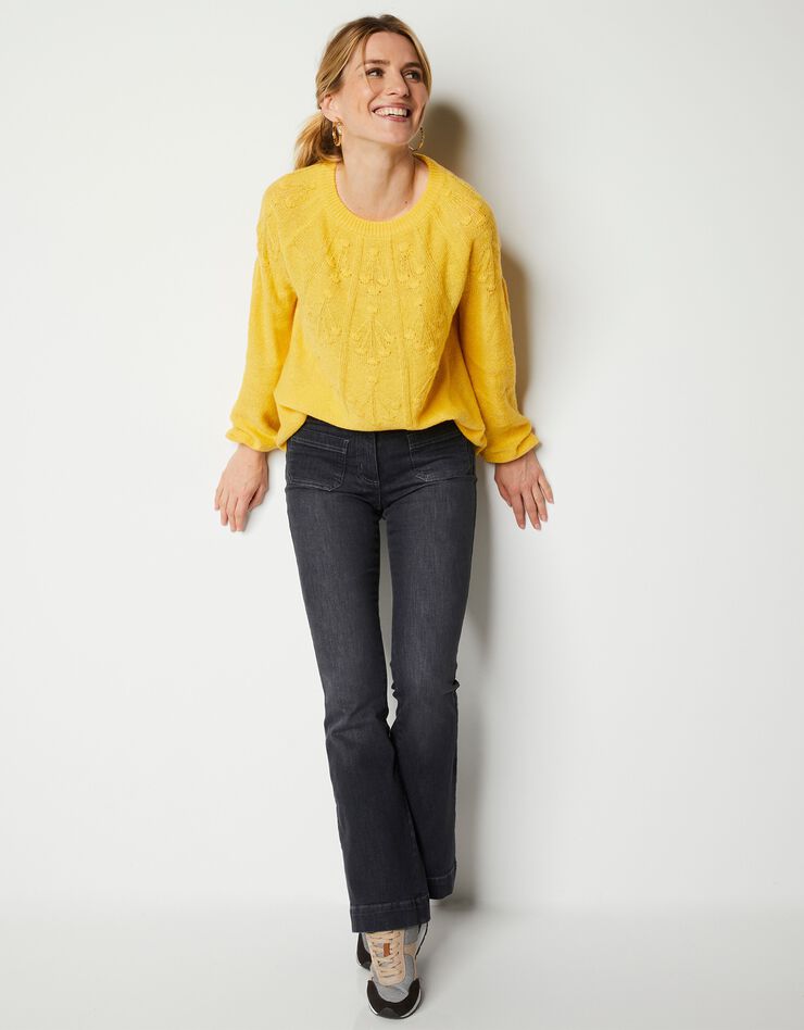 Pull manches longues torsades et pompons (jaune) Pull manches longues torsades et pompons (jaune)