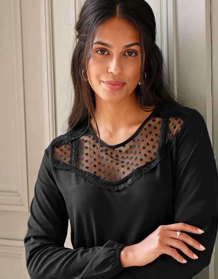 Tee-shirt uni plastron plumetis et dentelle (noir) Tee-shirt uni plastron plumetis et dentelle (noir)