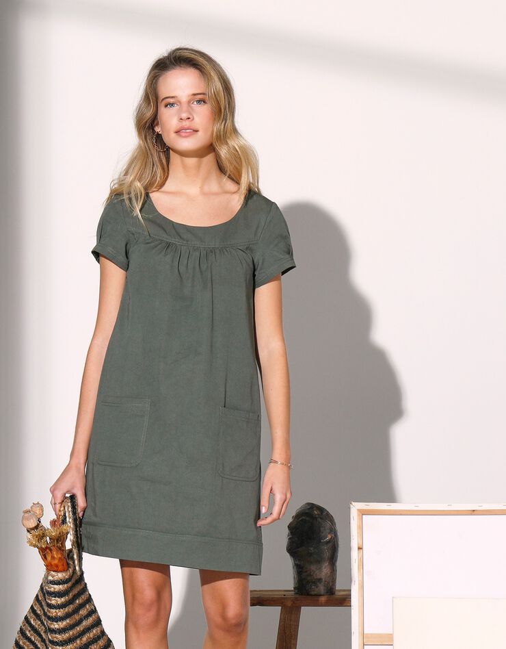 Robe housse unie manches courtes (kaki)