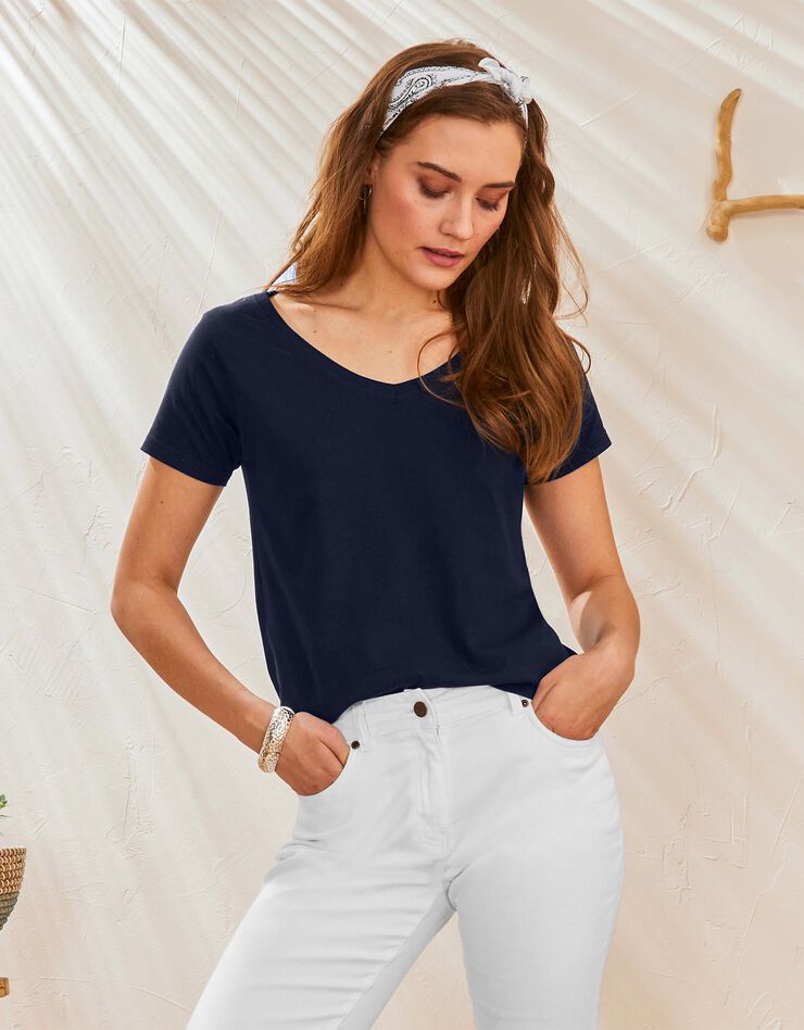 Tee-shirt col V uni manches courtes coton (marine) Tee-shirt col V uni manches courtes coton (marine)