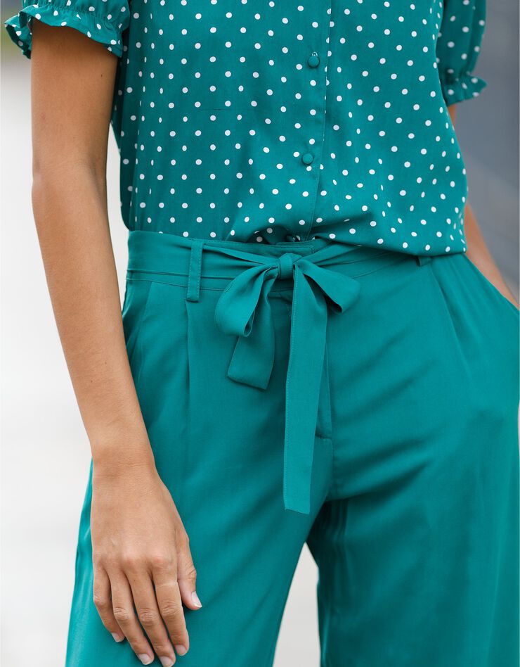 Pantalon ceinturé large fluide (vert) Pantalon ceinturé large fluide (vert)