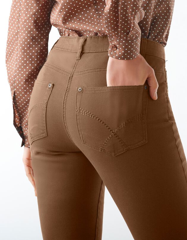 Pantalon sculptant coupe 5 poches (noisette) Pantalon sculptant coupe 5 poches (noisette)