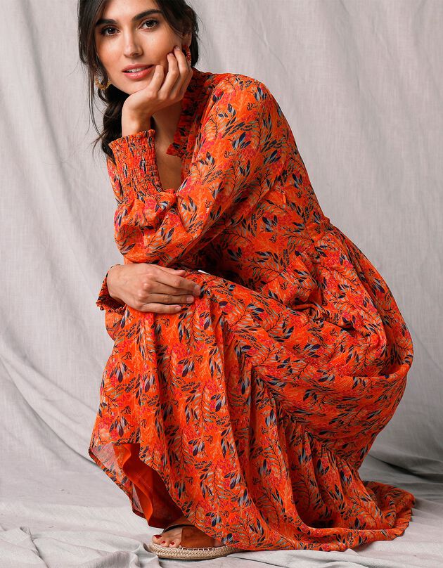 Robe longue volantée voile imprimé avec fil brillant (corail / bleu) Robe longue volantée voile imprimé avec fil brillant (corail / bleu)