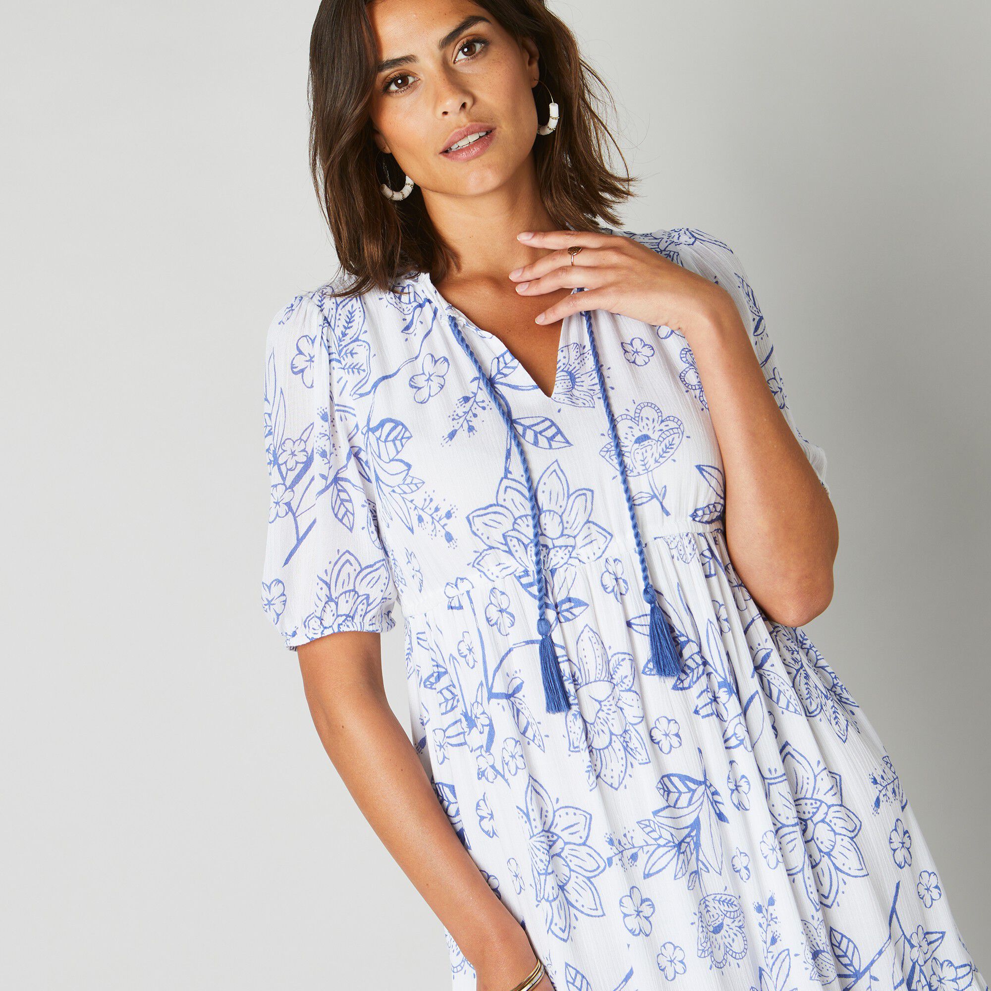 Robe Blancheporte Taille 40 - Blanche Avec Volants Colorés, Manches 3/4, Occasion Très Bon état