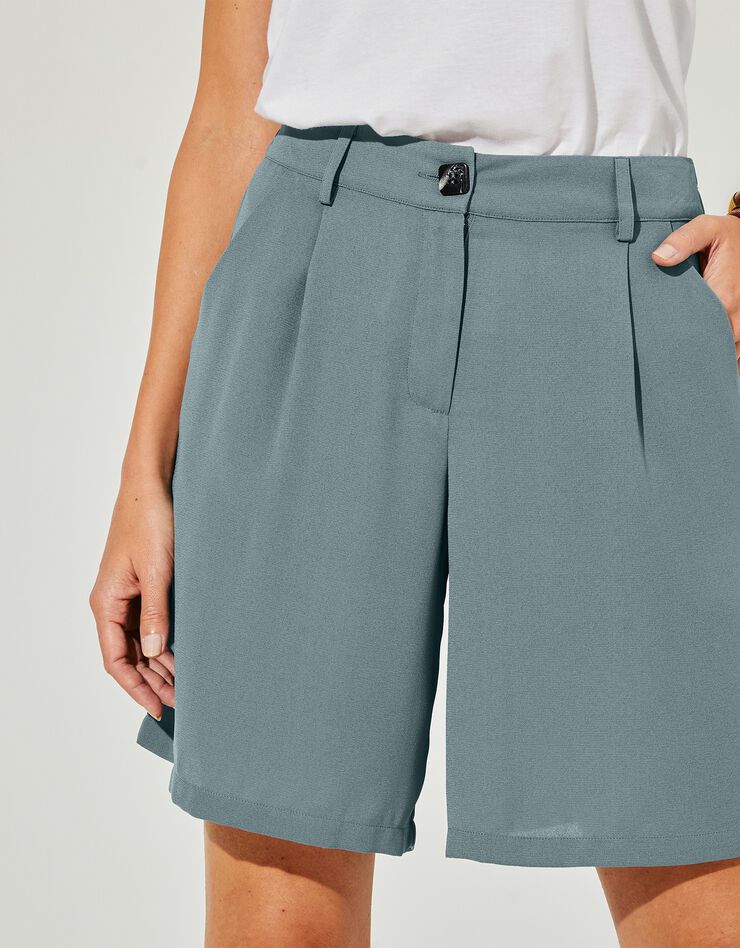 Short fluide large (vert grisé) Short fluide large (vert grisé)