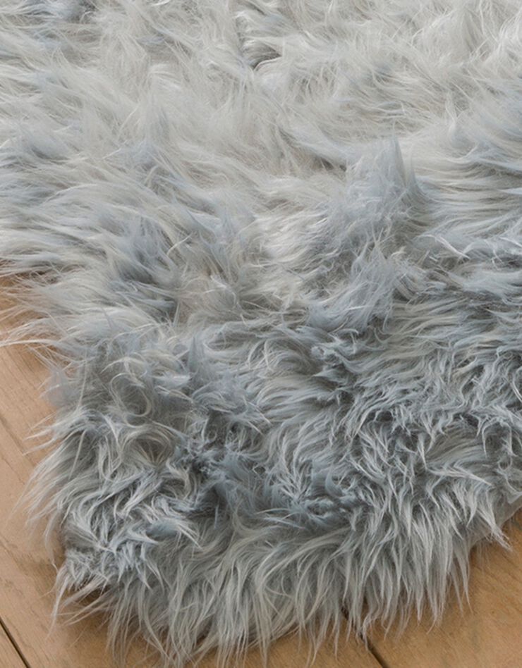 Tapis poils forme peau de bête (bleu glacier)