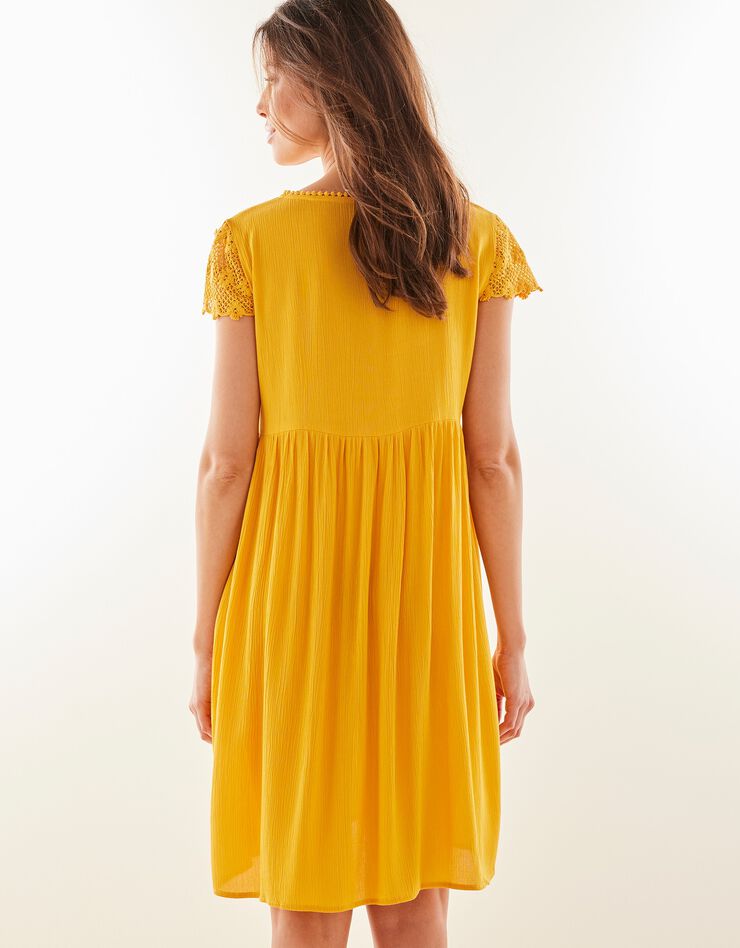 Chemise de nuit crépon de viscose et macramé (safran)