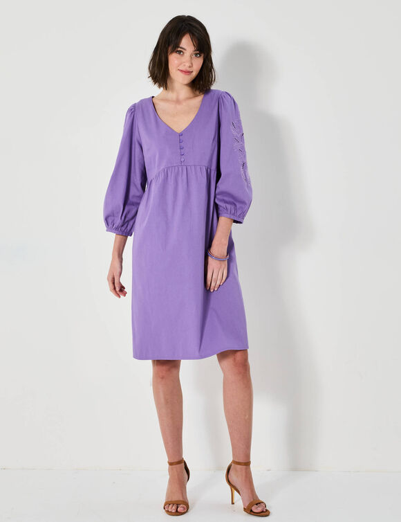 Robe courte évasée, détails broderie anglaise (violet)