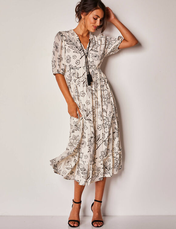 Robe longue volant&eacute;e imprim&eacute;e (&eacute;cru / noir)